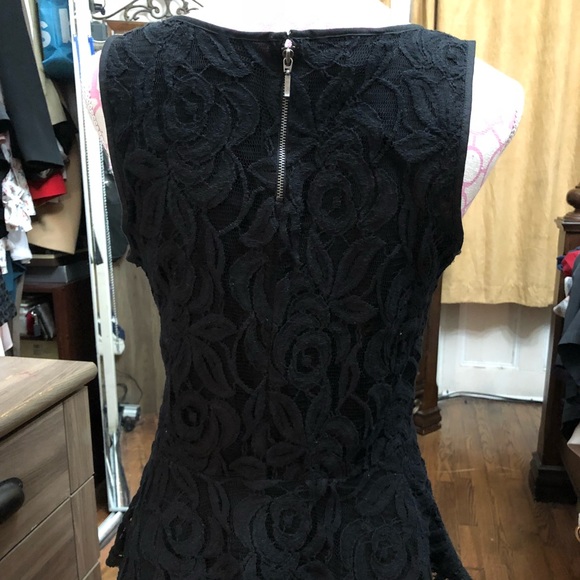 INC international concepts black laced top. - Picture 4 of 8